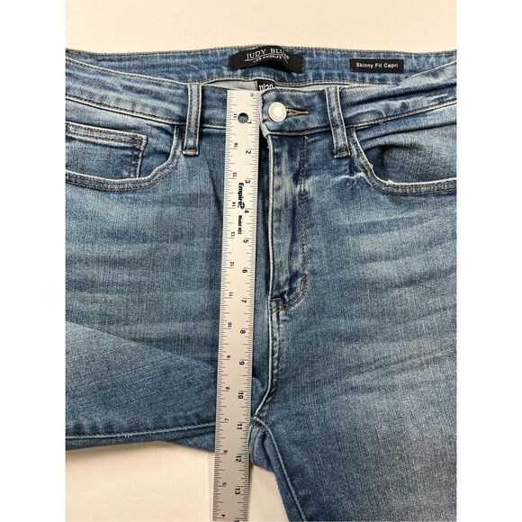 Judy Blue Skinny Fit Capri Jeans Women's Size 11/30 Medium Wash Stretch JB78101 - Picture 7 of 8